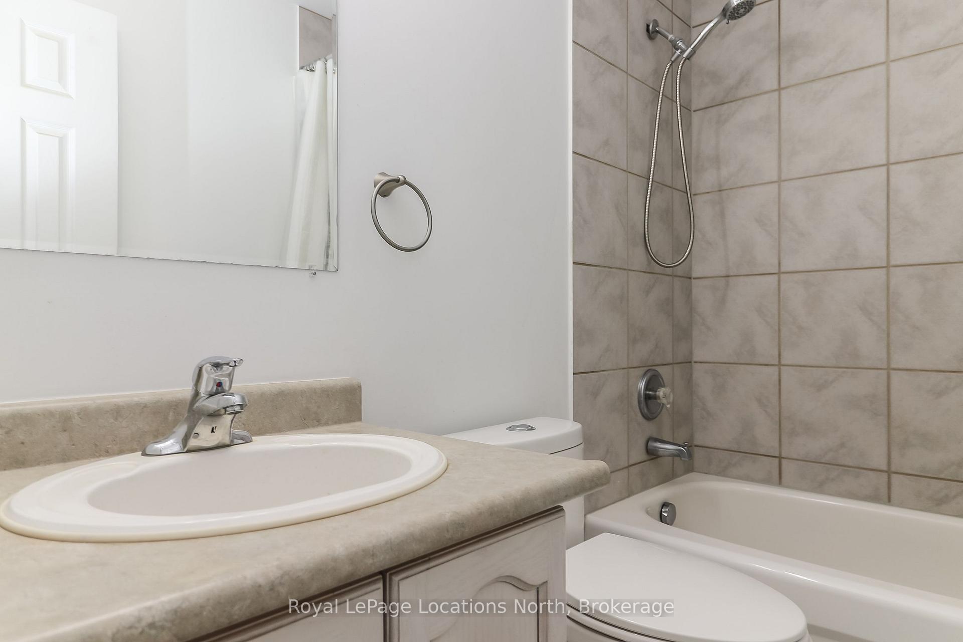 Photo 29 of 16 Donato Way, Wasaga Beach — HOMEH