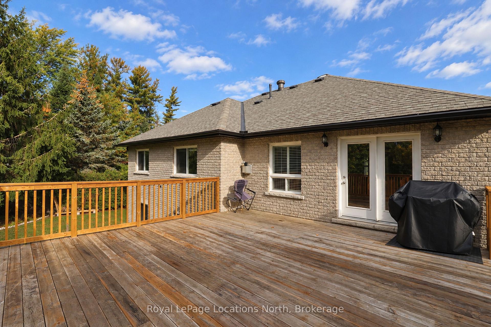 Photo 32 of 16 Donato Way, Wasaga Beach — HOMEH