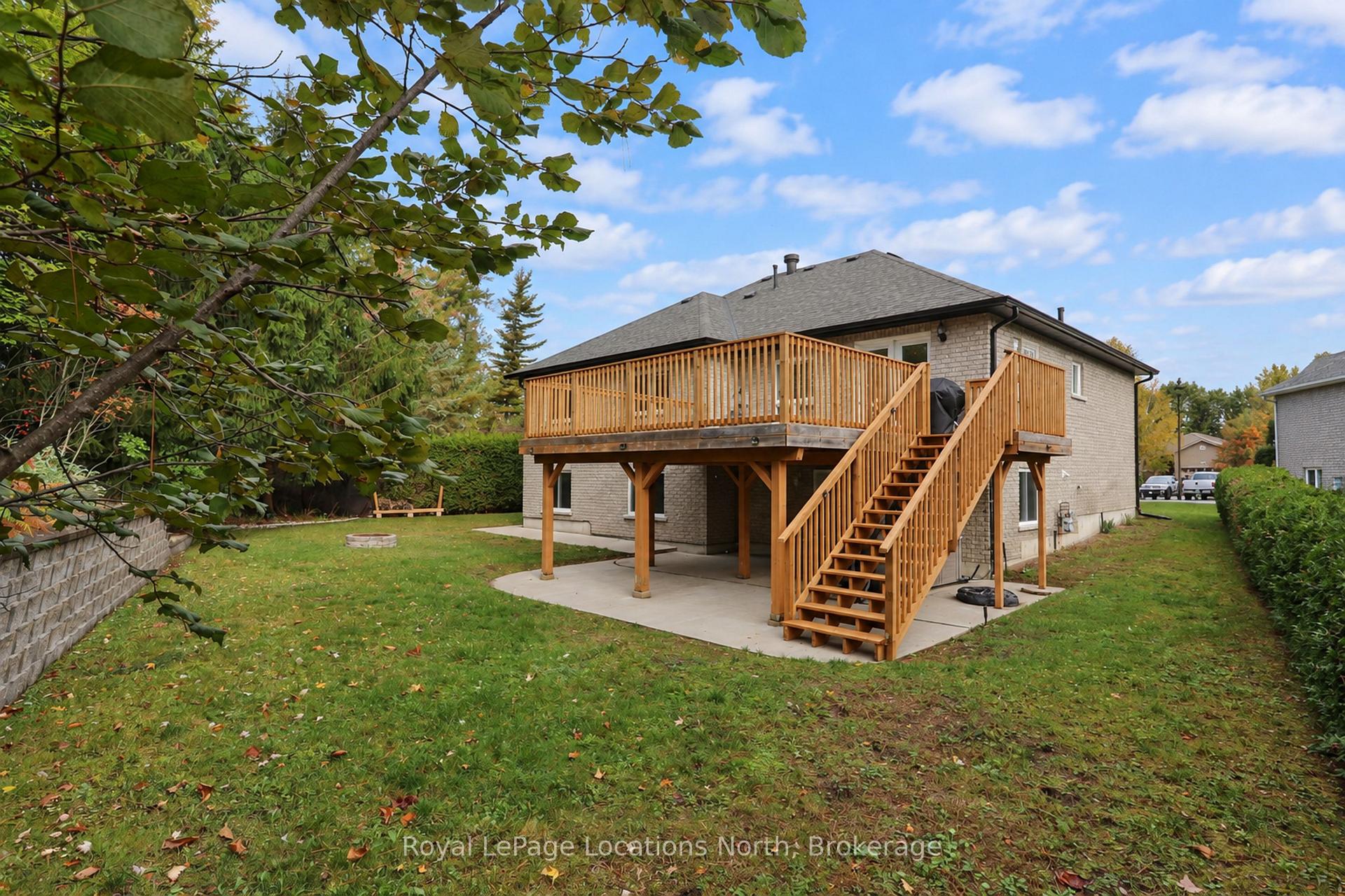 Photo 38 of 16 Donato Way, Wasaga Beach — HOMEH
