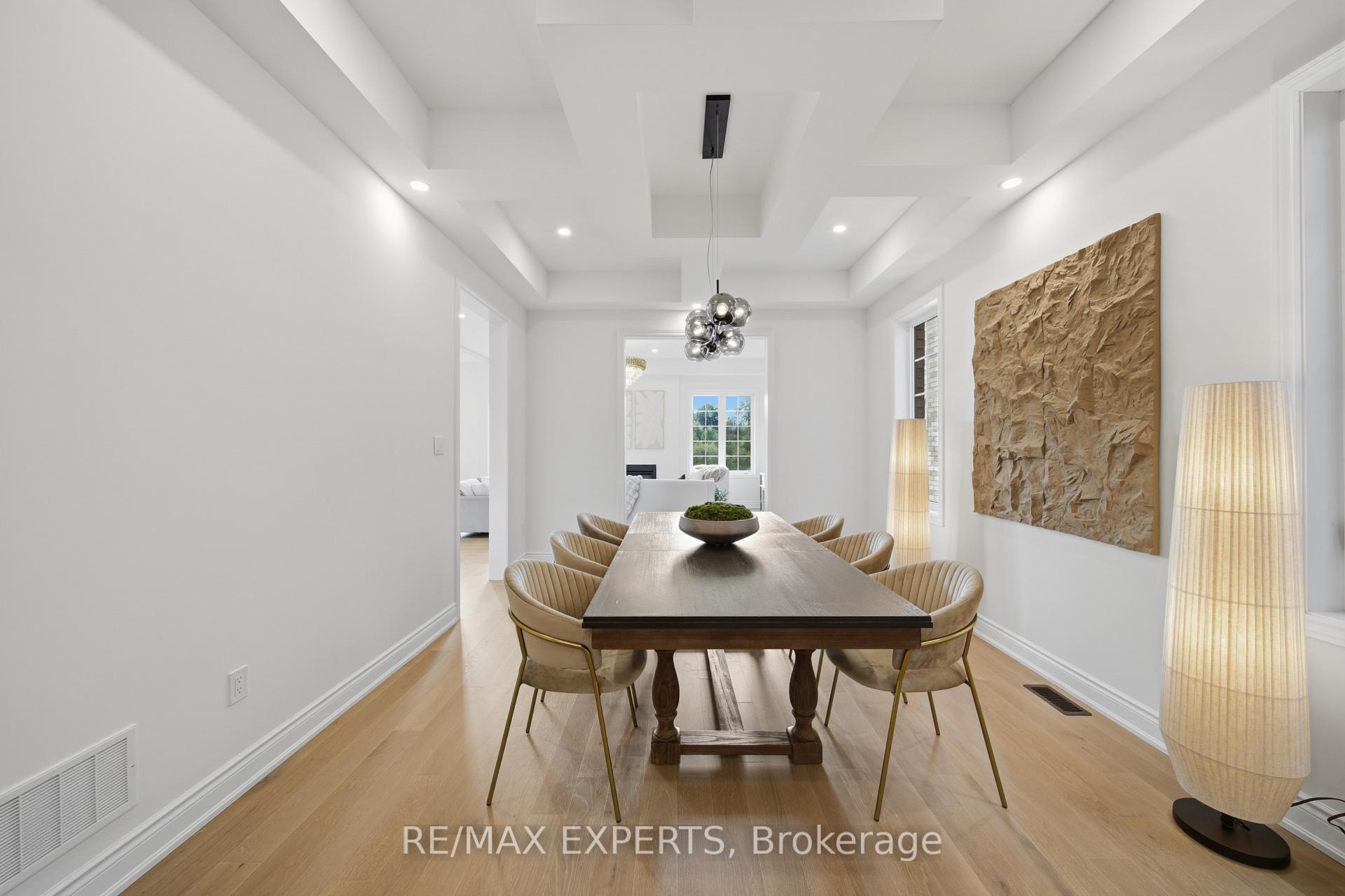 Photo 8 of 211 Stormont Trail, Vaughan, Vellore Village — HOMEH