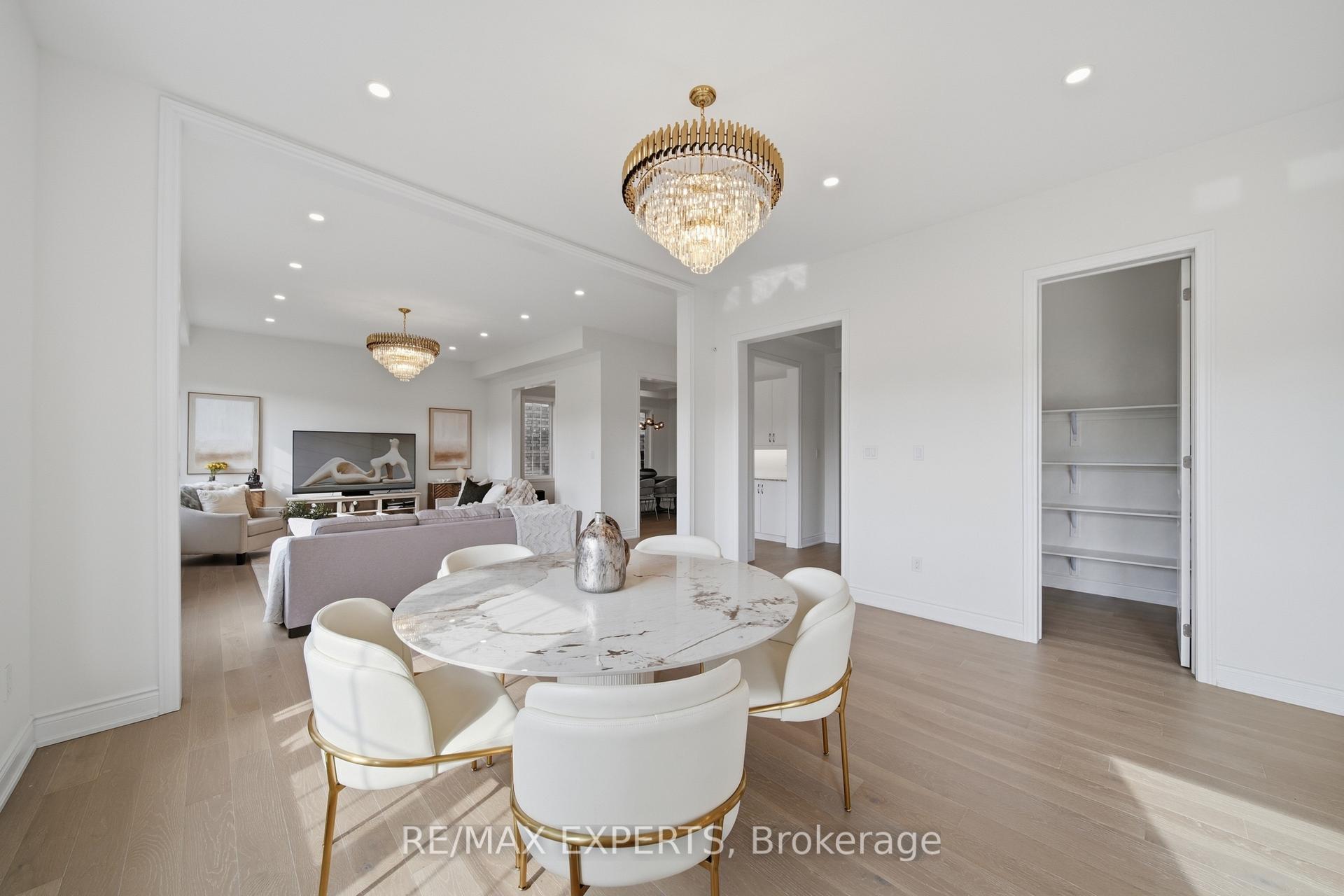 Photo 17 of 211 Stormont Trail, Vaughan, Vellore Village — HOMEH