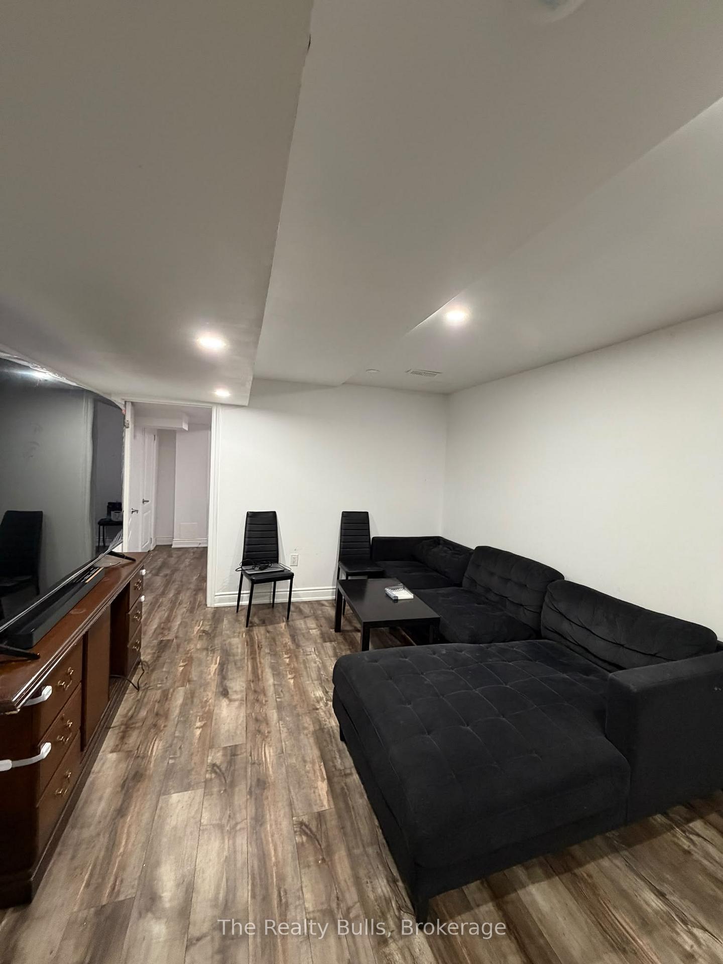 Photo 7 of Unit Basement, 4 Fairhill Avenue, Brampton, Fletcher's Meadow — HOMEH