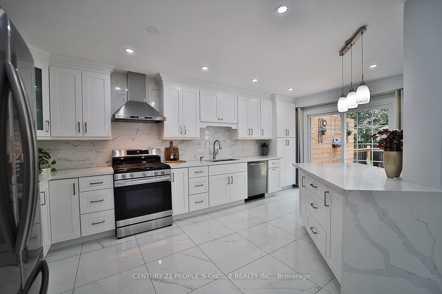 Photo 5 of 3596 Nutcracker Drive, Mississauga, Lisgar — HOMEH