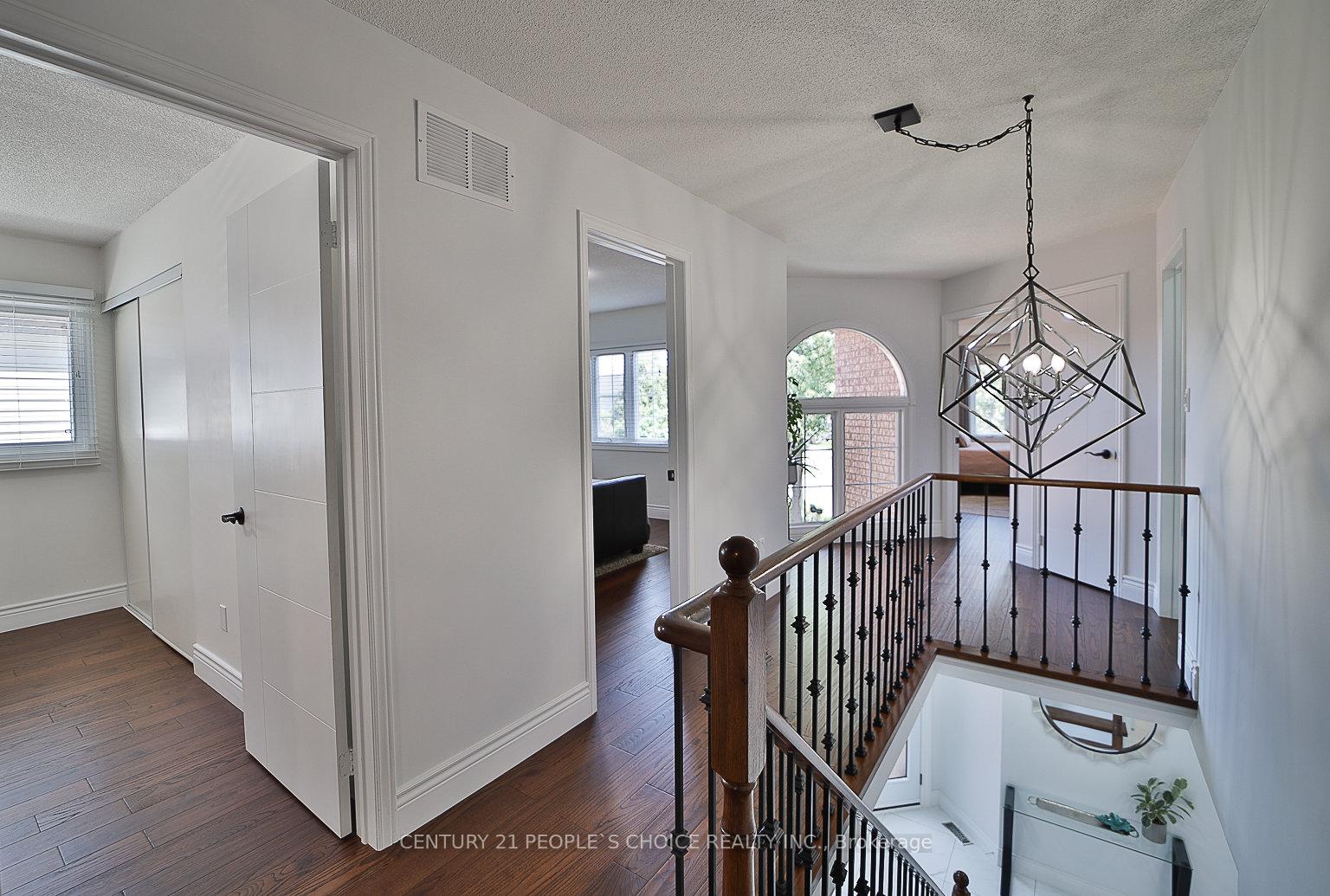 Photo 12 of 3596 Nutcracker Drive, Mississauga, Lisgar — HOMEH