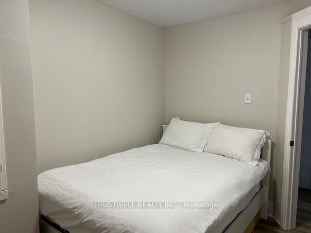 Photo 6 of 4440 Huron Street, Niagara Falls, Downtown — HOMEH