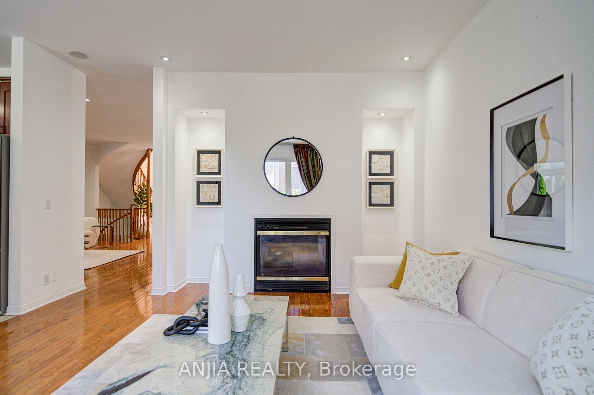 Photo 11 of 173 Russell Jarvis Drive, Markham, Legacy — HOMEH