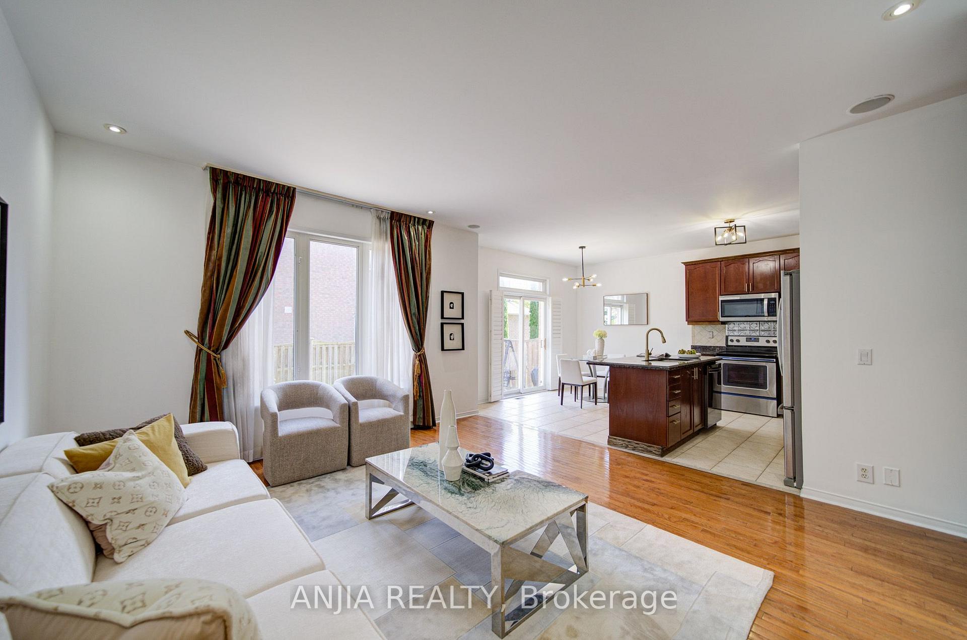 Photo 12 of 173 Russell Jarvis Drive, Markham, Legacy — HOMEH