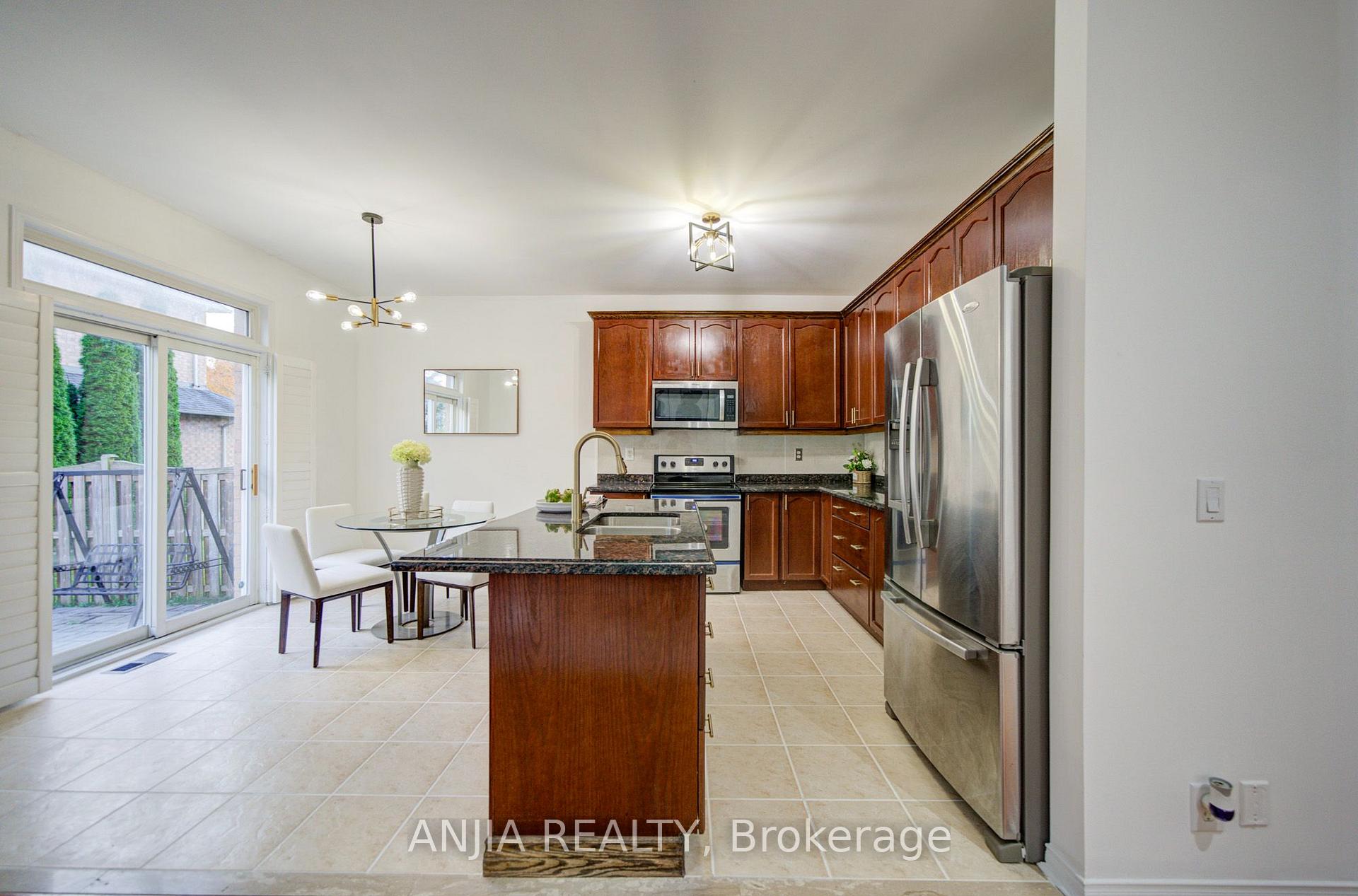 Photo 15 of 173 Russell Jarvis Drive, Markham, Legacy — HOMEH