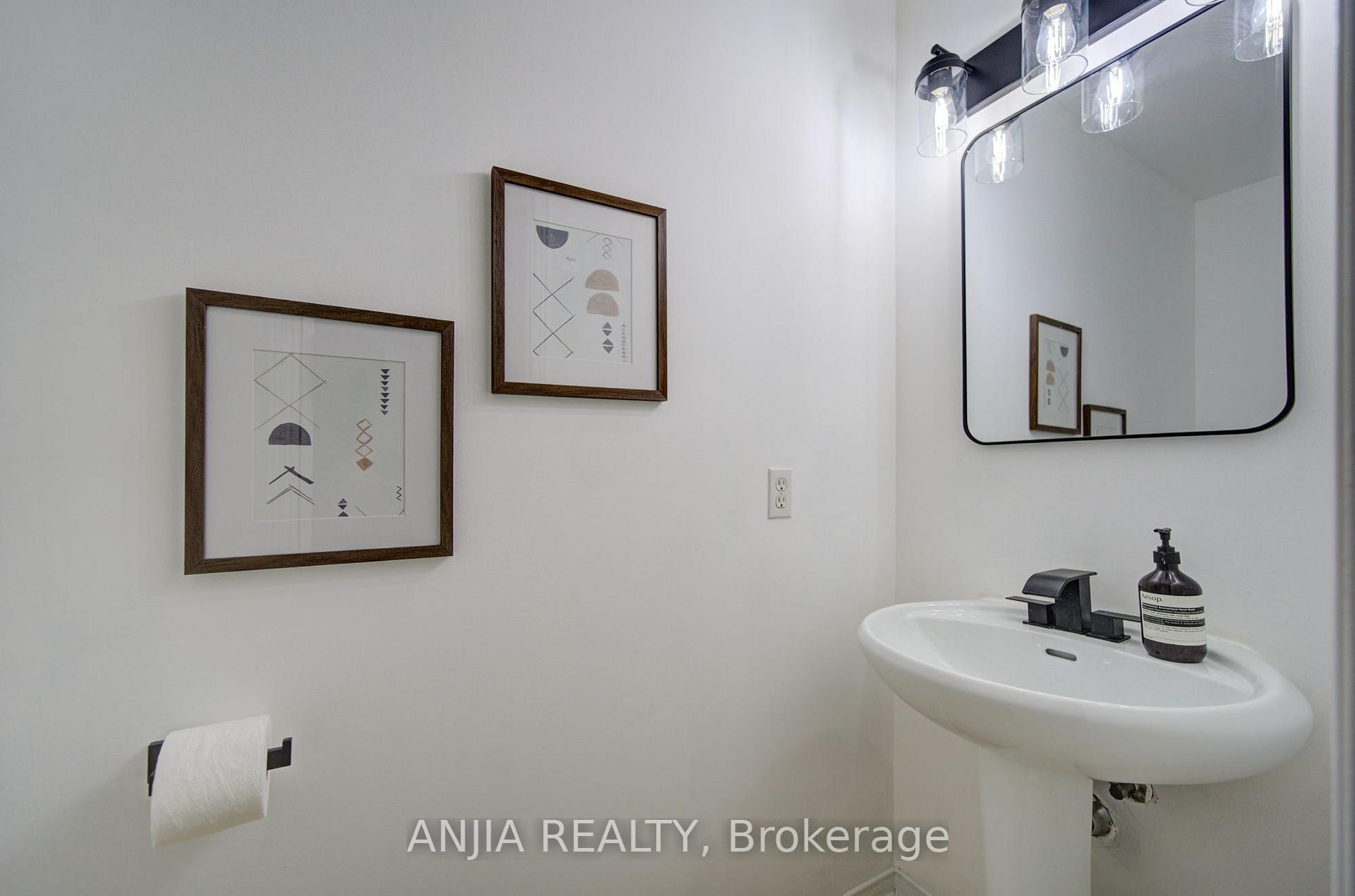 Photo 17 of 173 Russell Jarvis Drive, Markham, Legacy — HOMEH