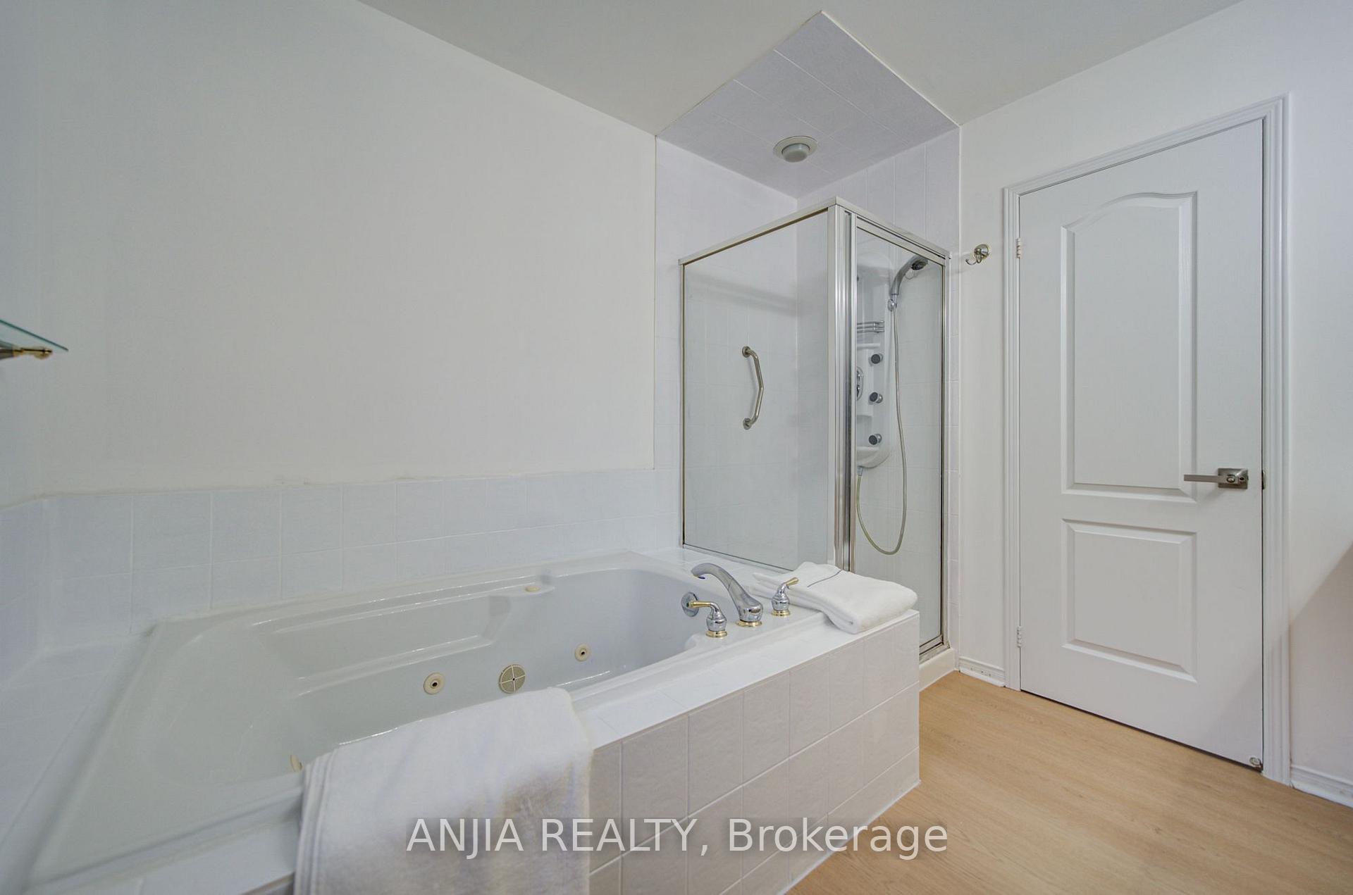 Photo 34 of 173 Russell Jarvis Drive, Markham, Legacy — HOMEH