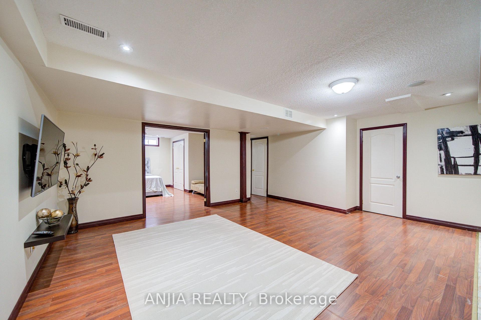 Photo 40 of 173 Russell Jarvis Drive, Markham, Legacy — HOMEH