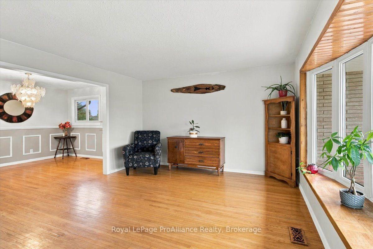 Photo 10 of 106 Burns Avenue, Quinte West, Sidney Ward — HOMEH