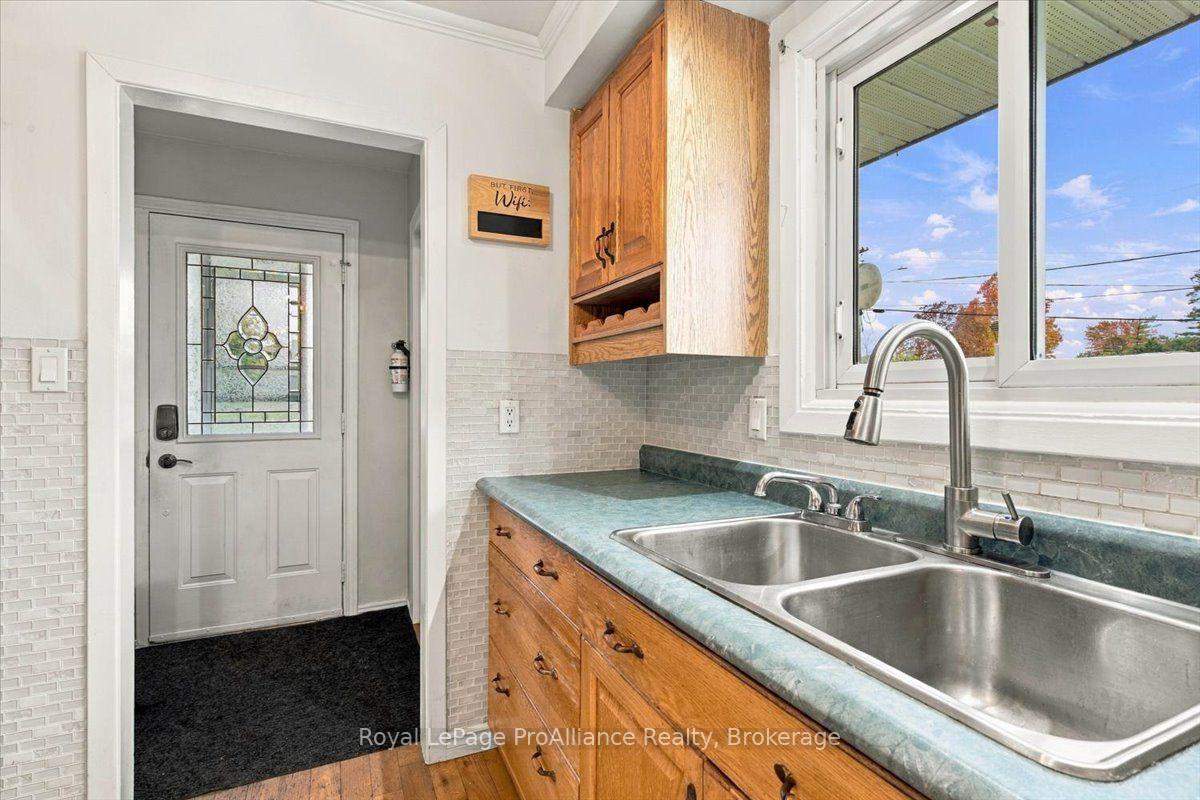 Photo 20 of 106 Burns Avenue, Quinte West, Sidney Ward — HOMEH