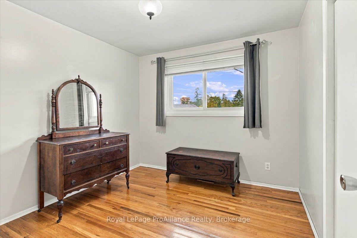 Photo 22 of 106 Burns Avenue, Quinte West, Sidney Ward — HOMEH