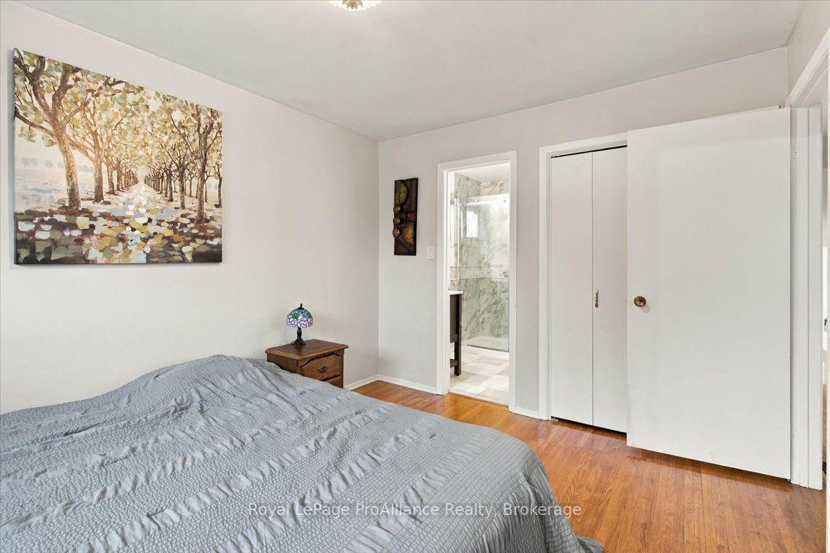 Photo 33 of 106 Burns Avenue, Quinte West, Sidney Ward — HOMEH