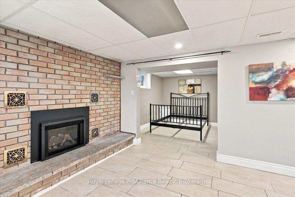 Photo 44 of 106 Burns Avenue, Quinte West, Sidney Ward — HOMEH