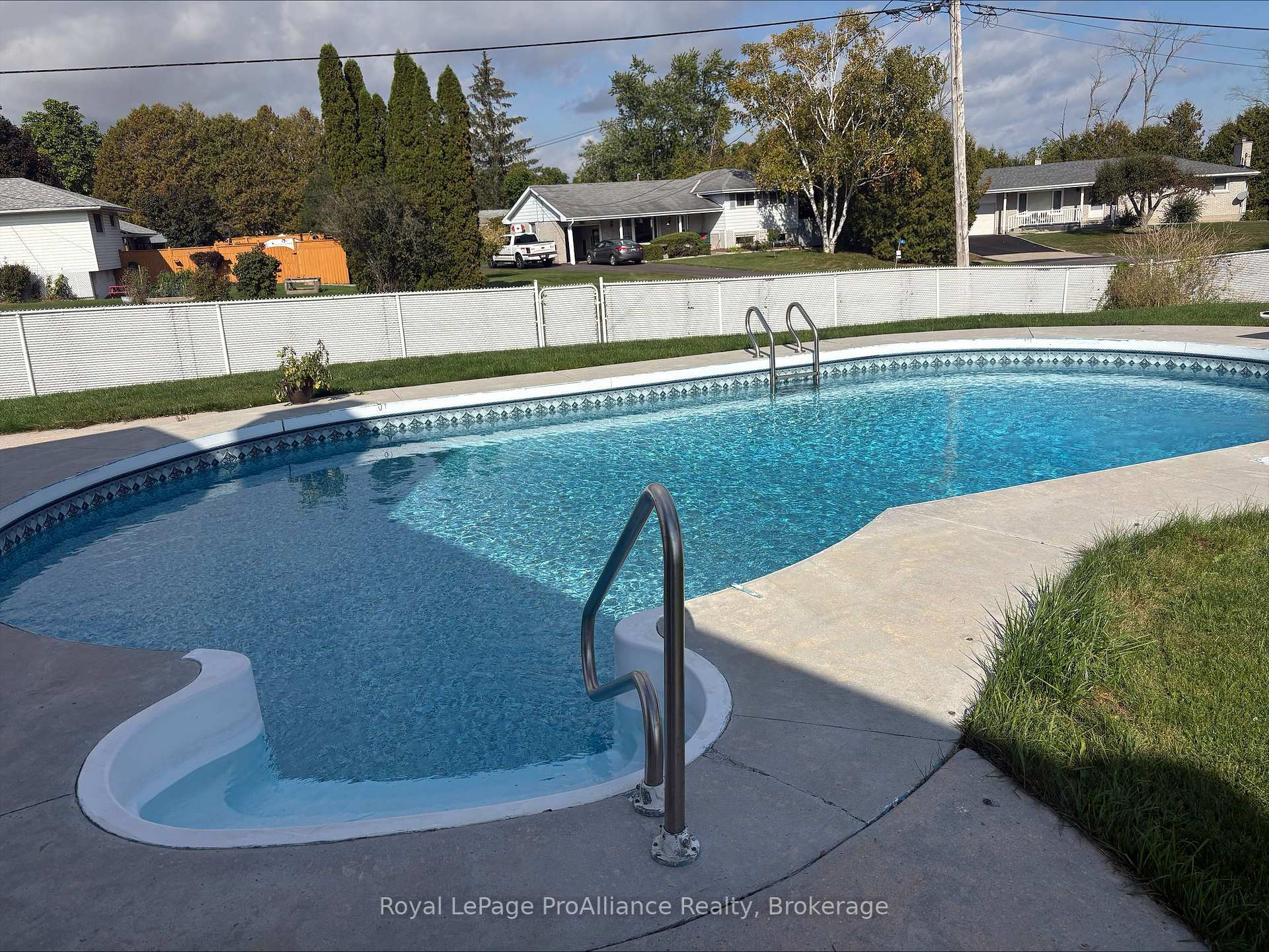 Photo 48 of 106 Burns Avenue, Quinte West, Sidney Ward — HOMEH