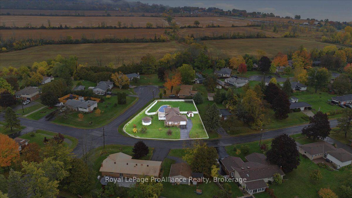 Photo 52 of 106 Burns Avenue, Quinte West, Sidney Ward — HOMEH