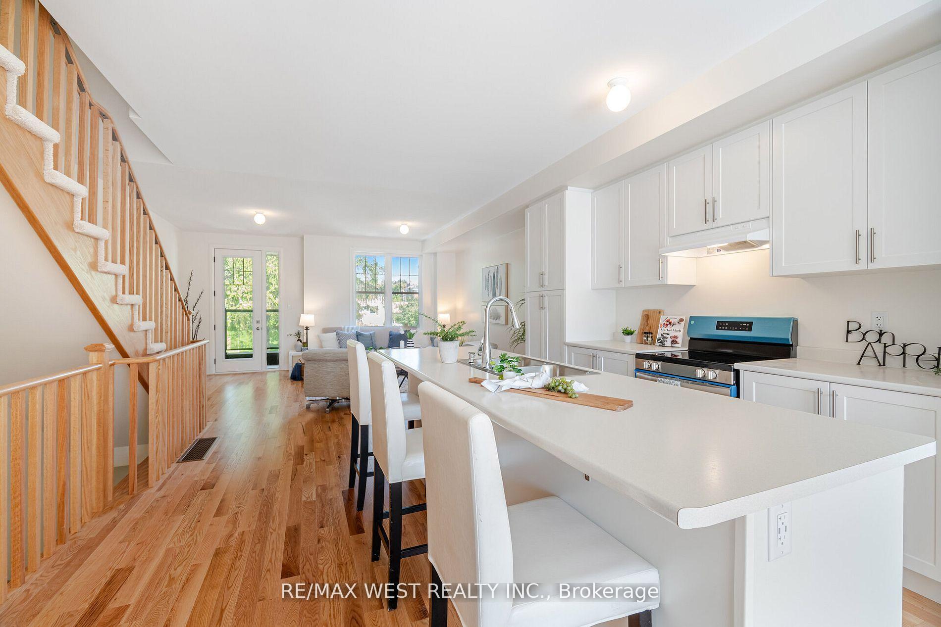 Photo 6 of 1563 Green Road, Clarington, Bowmanville — HOMEH