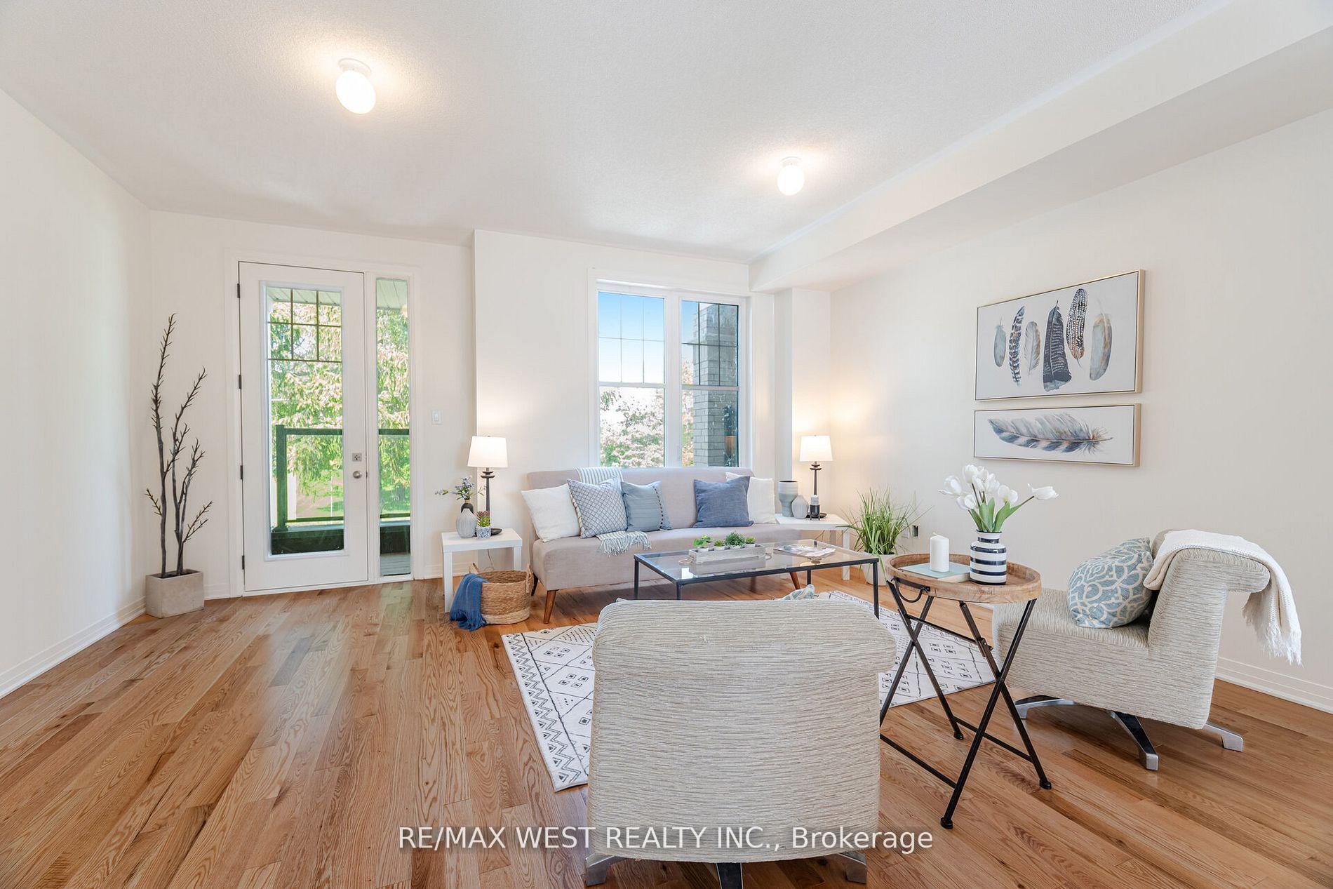 Photo 8 of 1563 Green Road, Clarington, Bowmanville — HOMEH