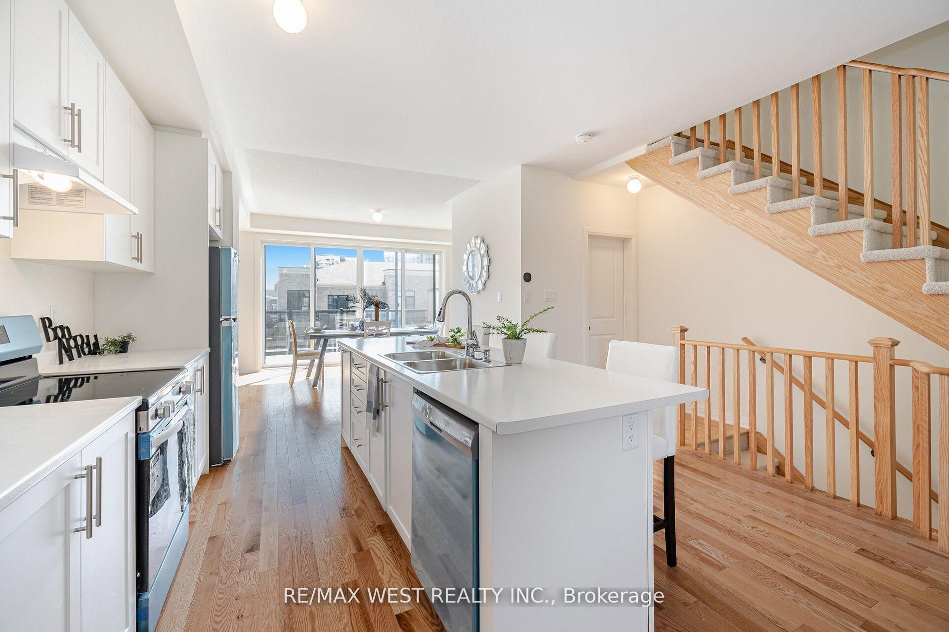 Photo 9 of 1563 Green Road, Clarington, Bowmanville — HOMEH