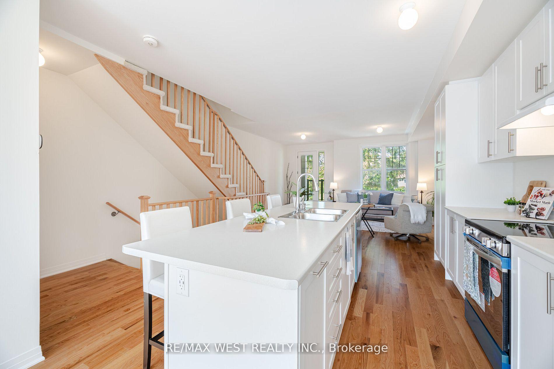 Photo 12 of 1563 Green Road, Clarington, Bowmanville — HOMEH