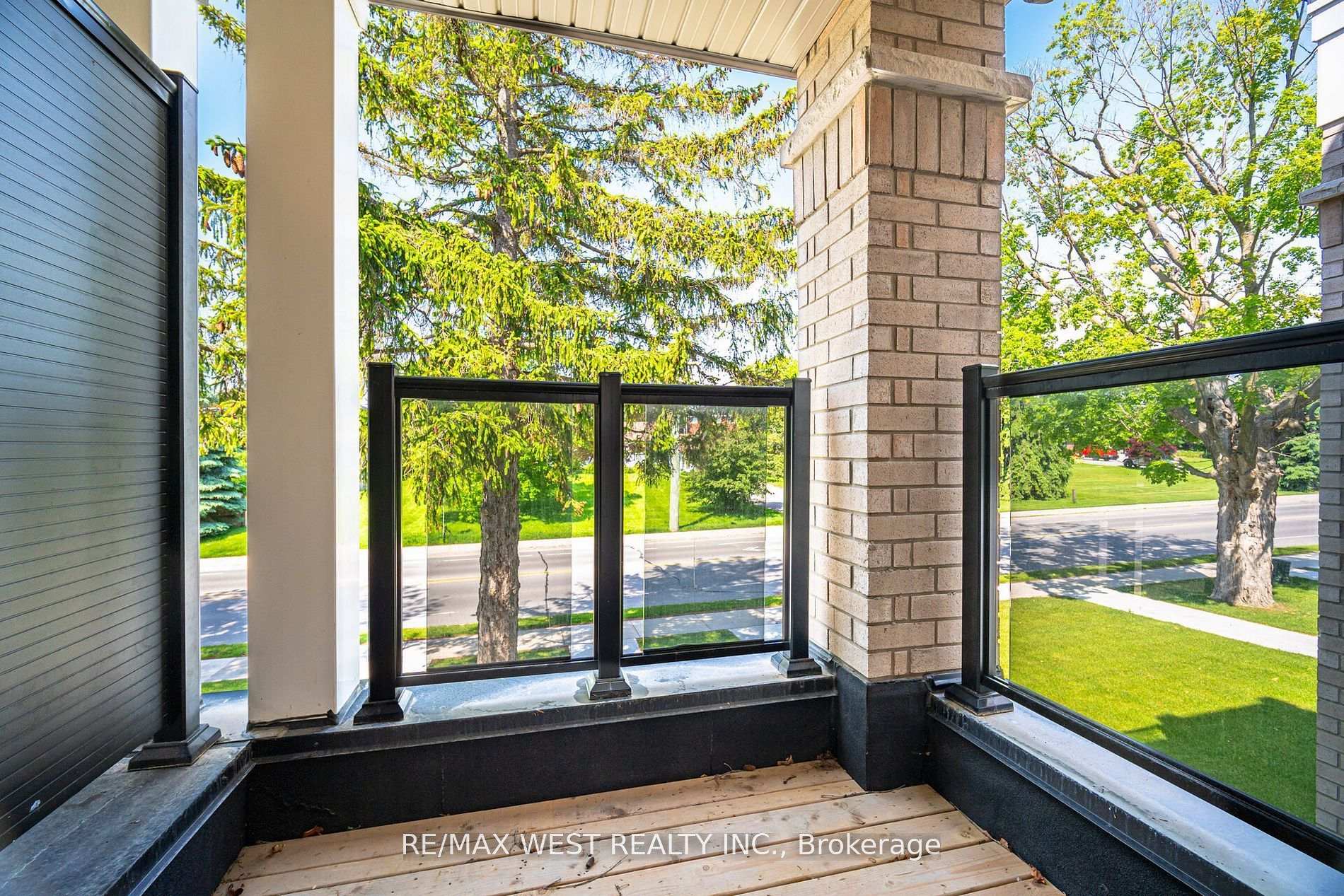 Photo 26 of 1563 Green Road, Clarington, Bowmanville — HOMEH
