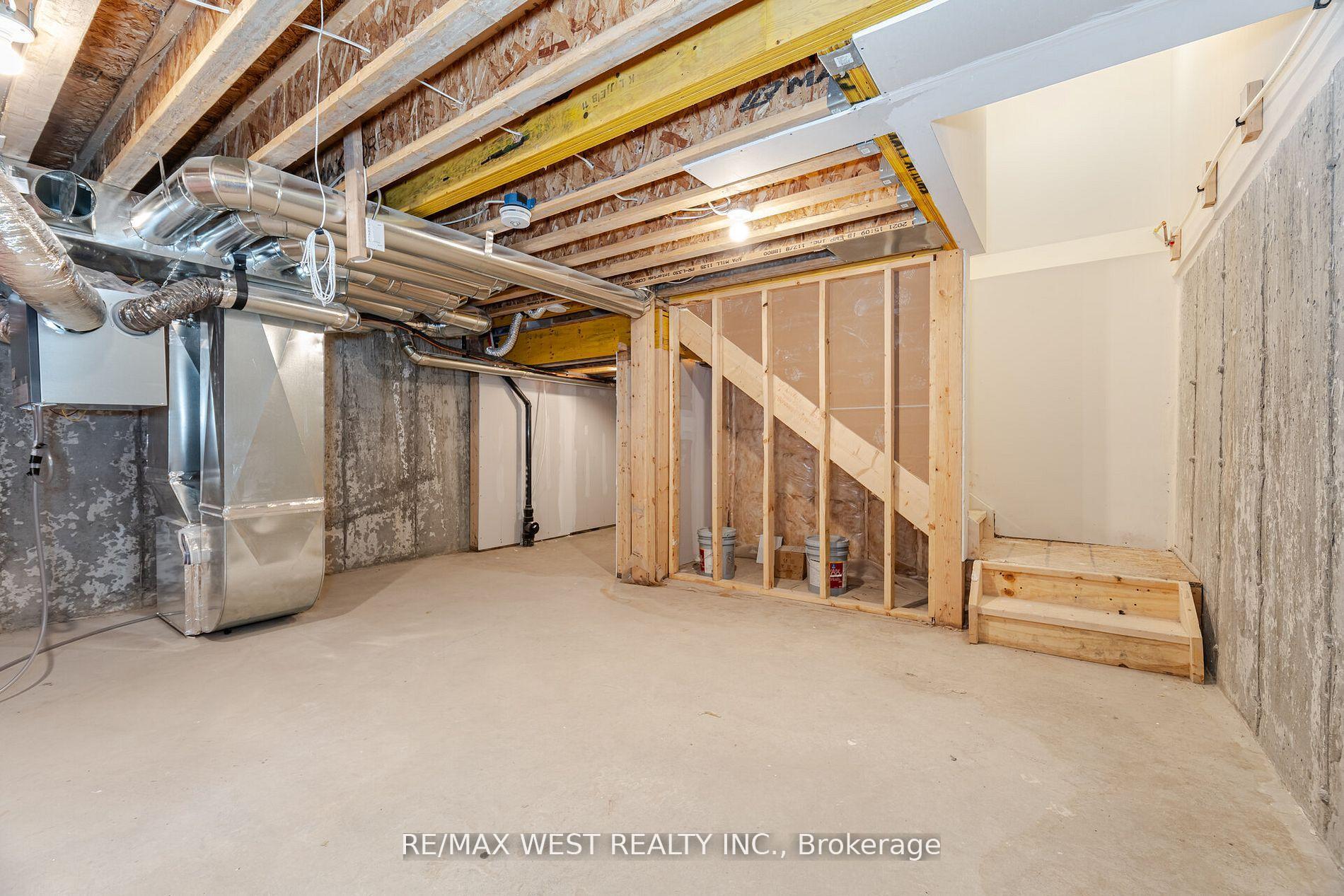 Photo 42 of 1563 Green Road, Clarington, Bowmanville — HOMEH
