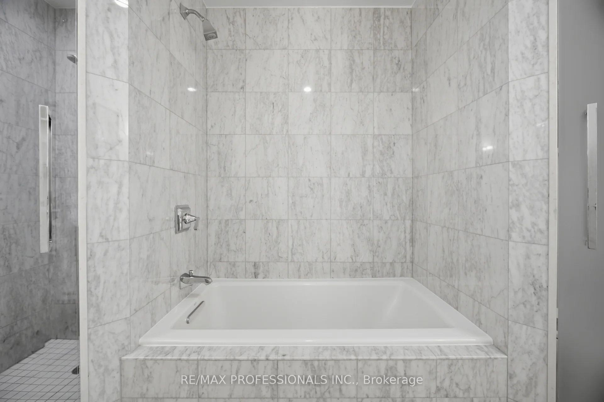 Photo 15 of Unit 512, 30 Old Mill Road, Etobicoke, Kingsway South — HOMEH