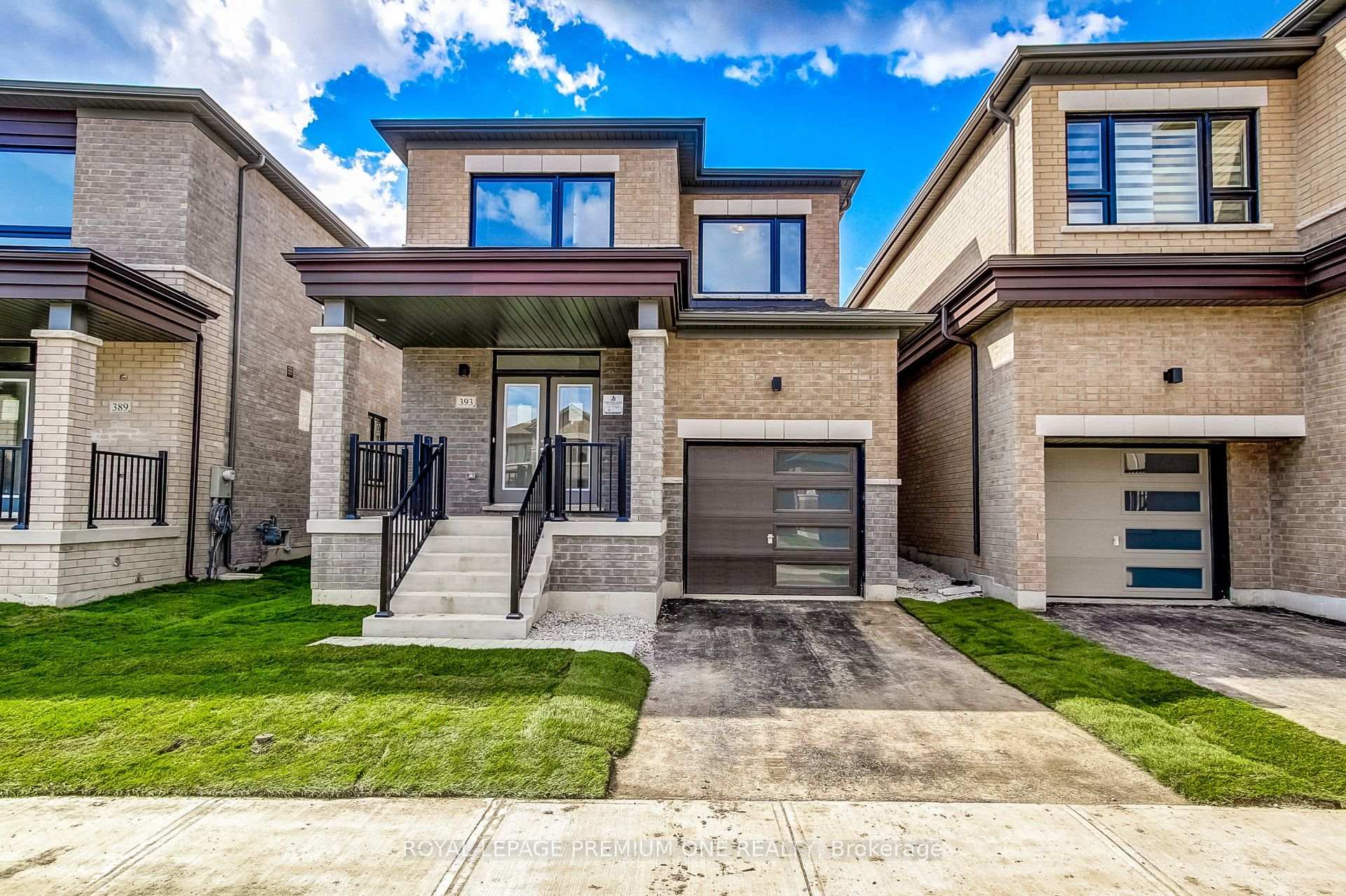 Photo of 393 Kennedy Circle W
