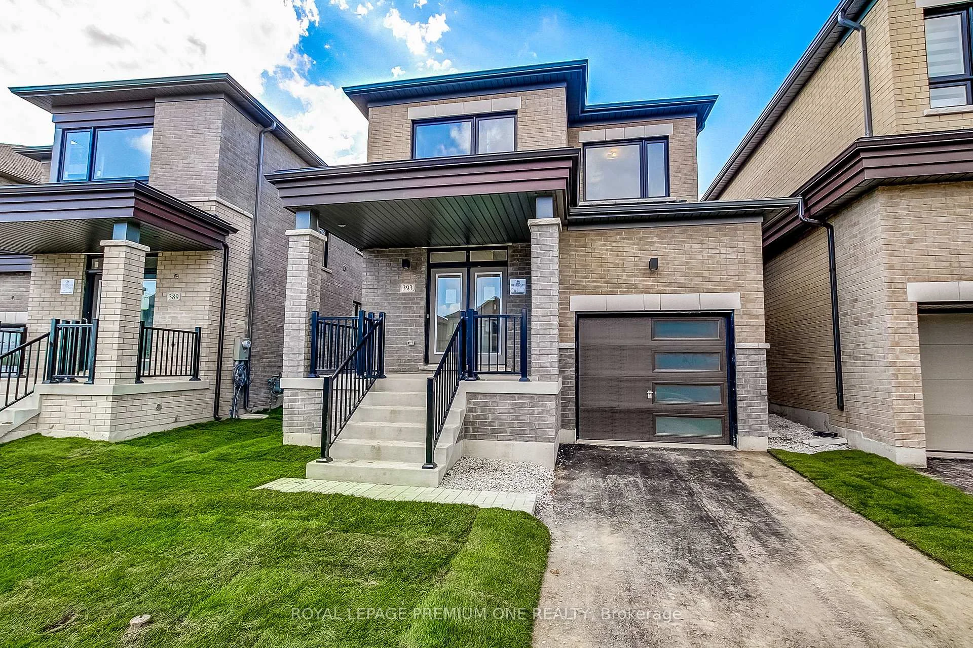 Photo 3 of 393 Kennedy Circle W, Milton, Cobban — HOMEH