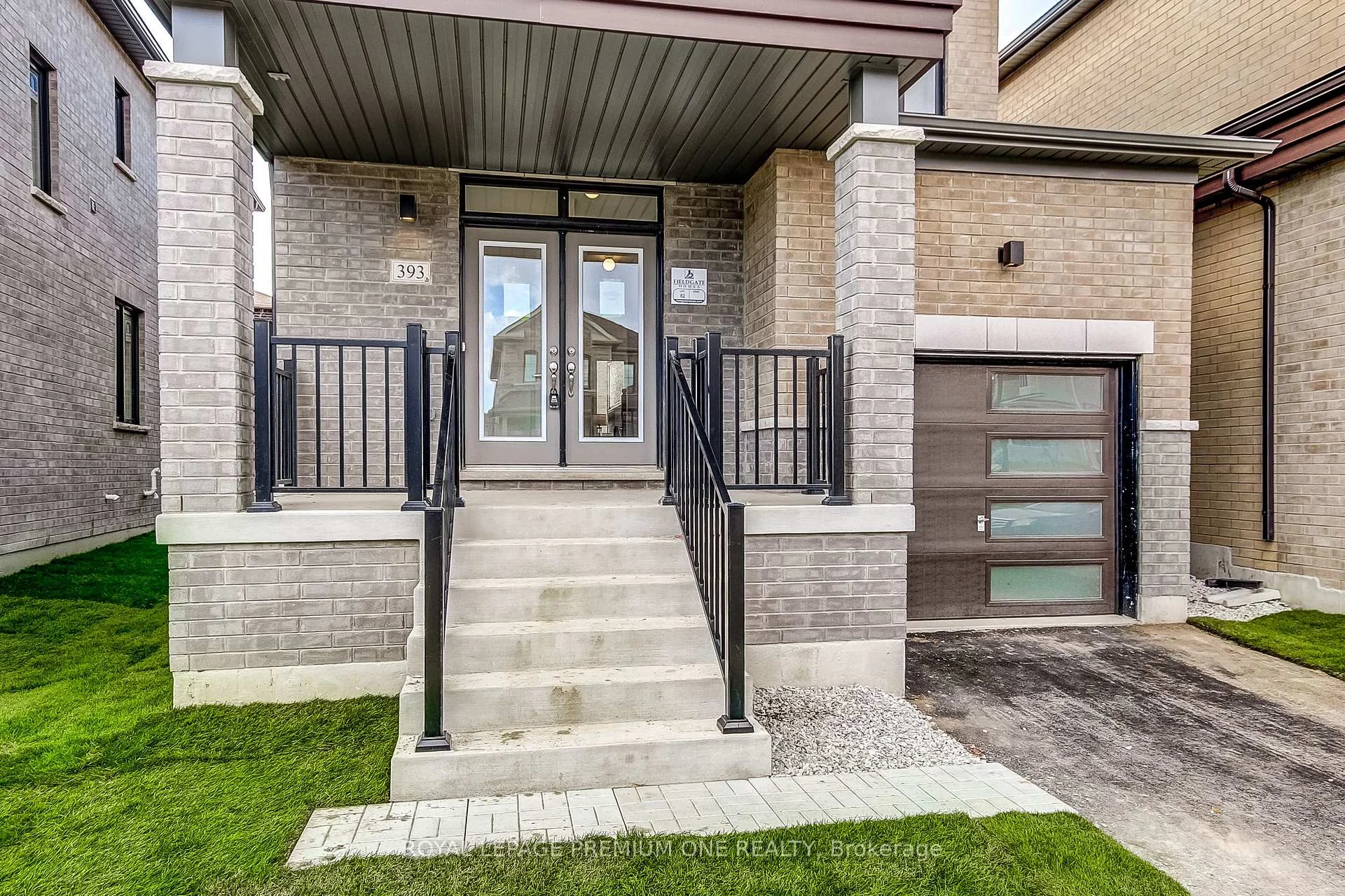 Photo 4 of 393 Kennedy Circle W, Milton, Cobban — HOMEH