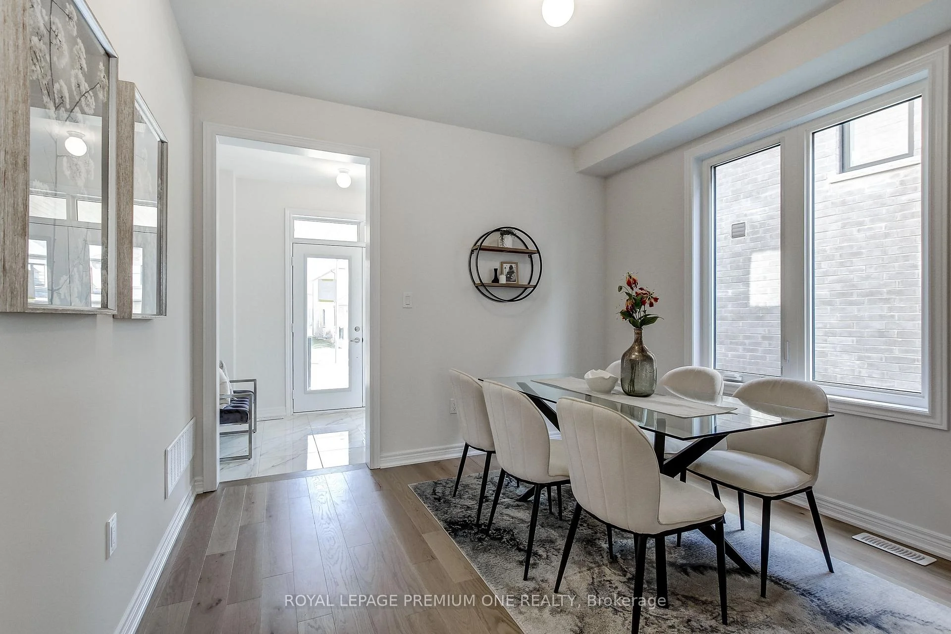 Photo 8 of 393 Kennedy Circle W, Milton, Cobban — HOMEH
