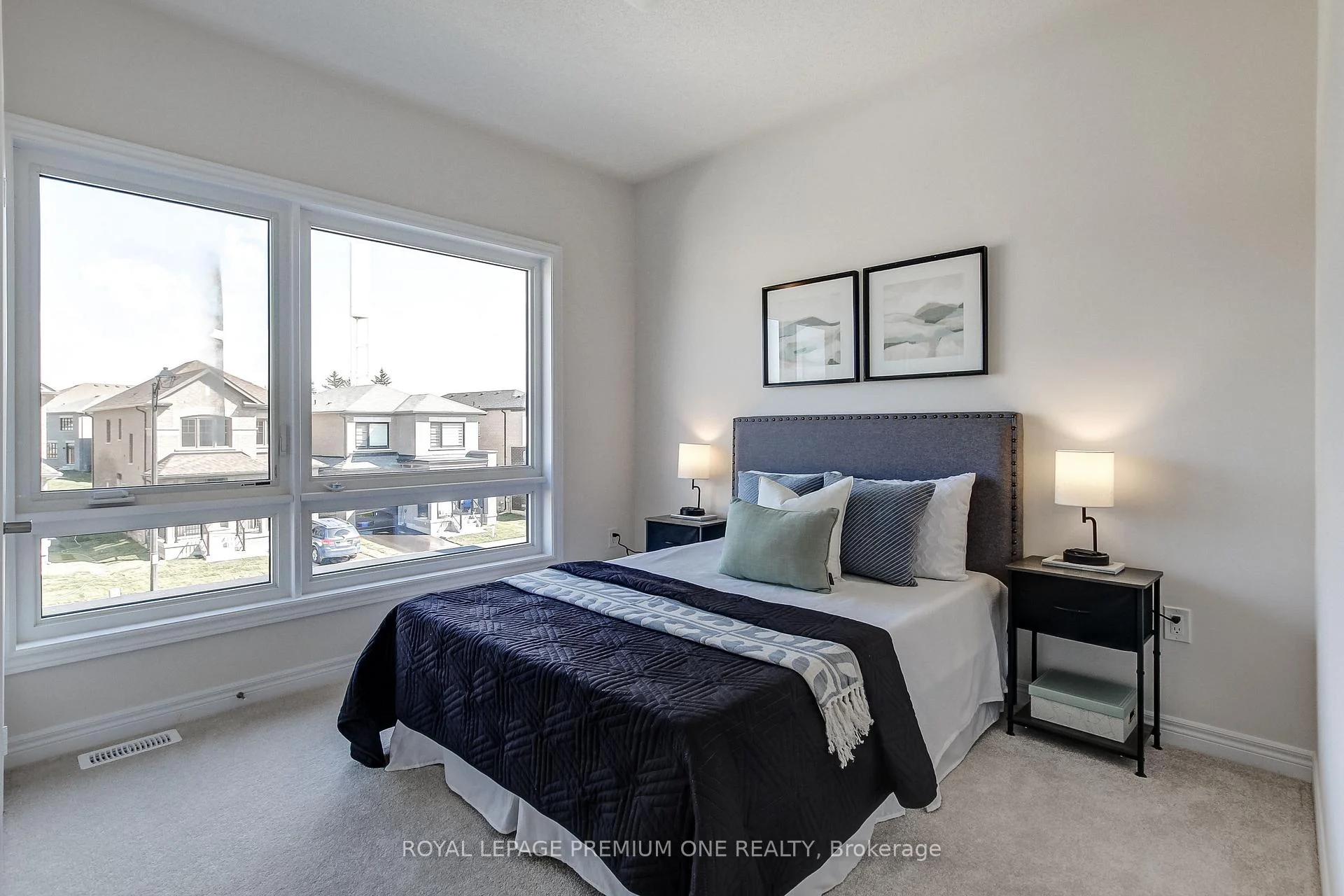 Photo 21 of 393 Kennedy Circle W, Milton, Cobban — HOMEH