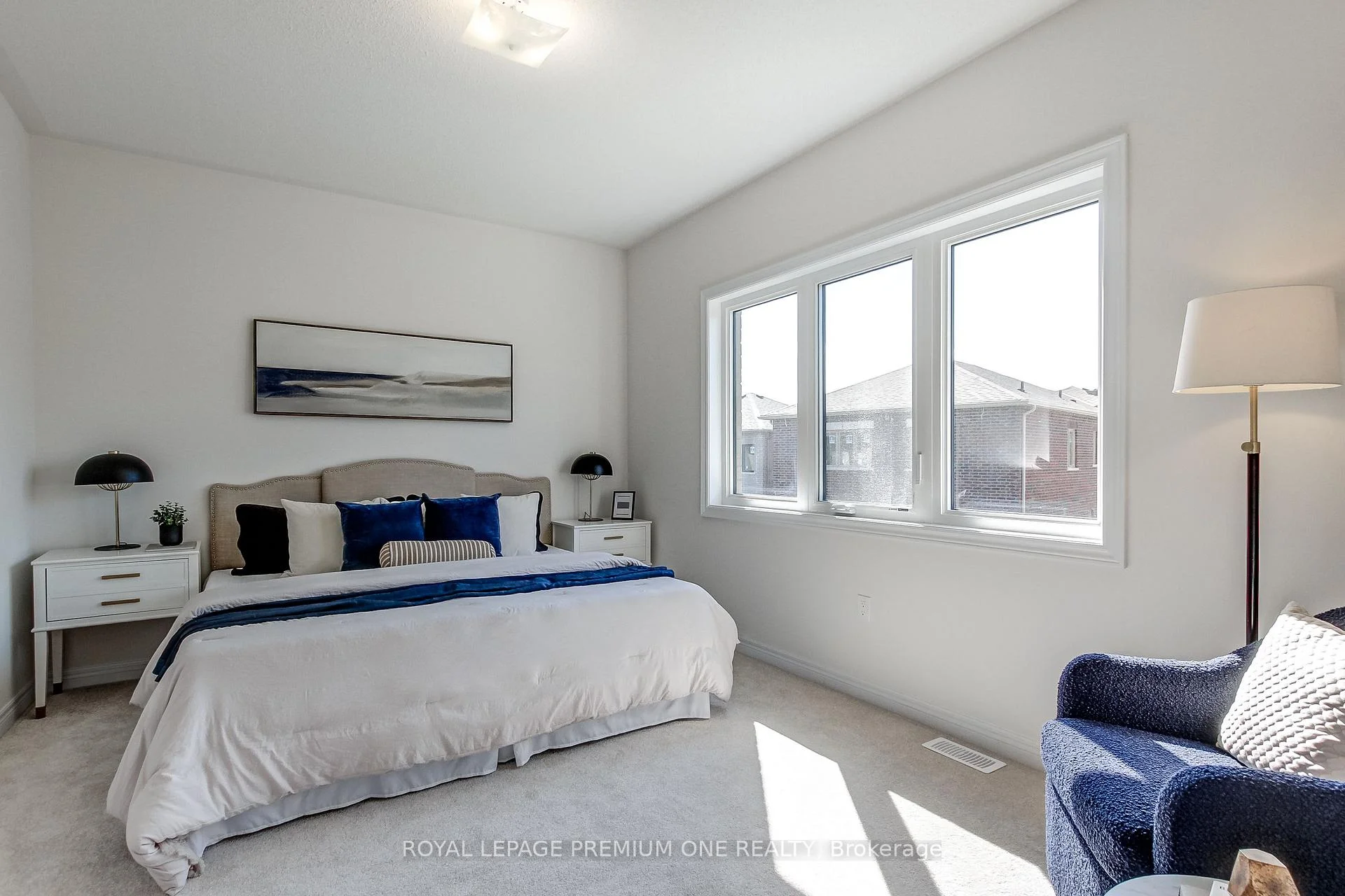 Photo 24 of 393 Kennedy Circle W, Milton, Cobban — HOMEH