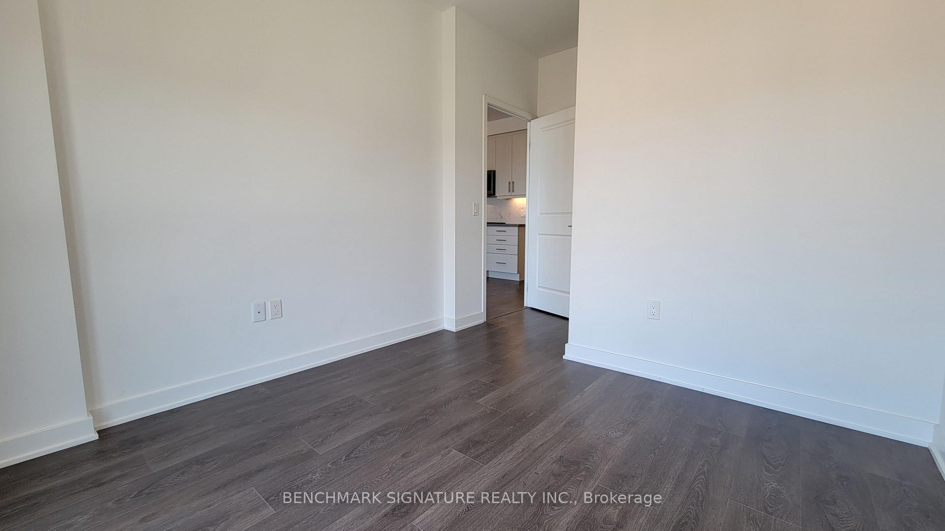 Photo 6 of Unit 1607, 85 Oneida Crescent, Richmond Hill, Langstaff — HOMEH