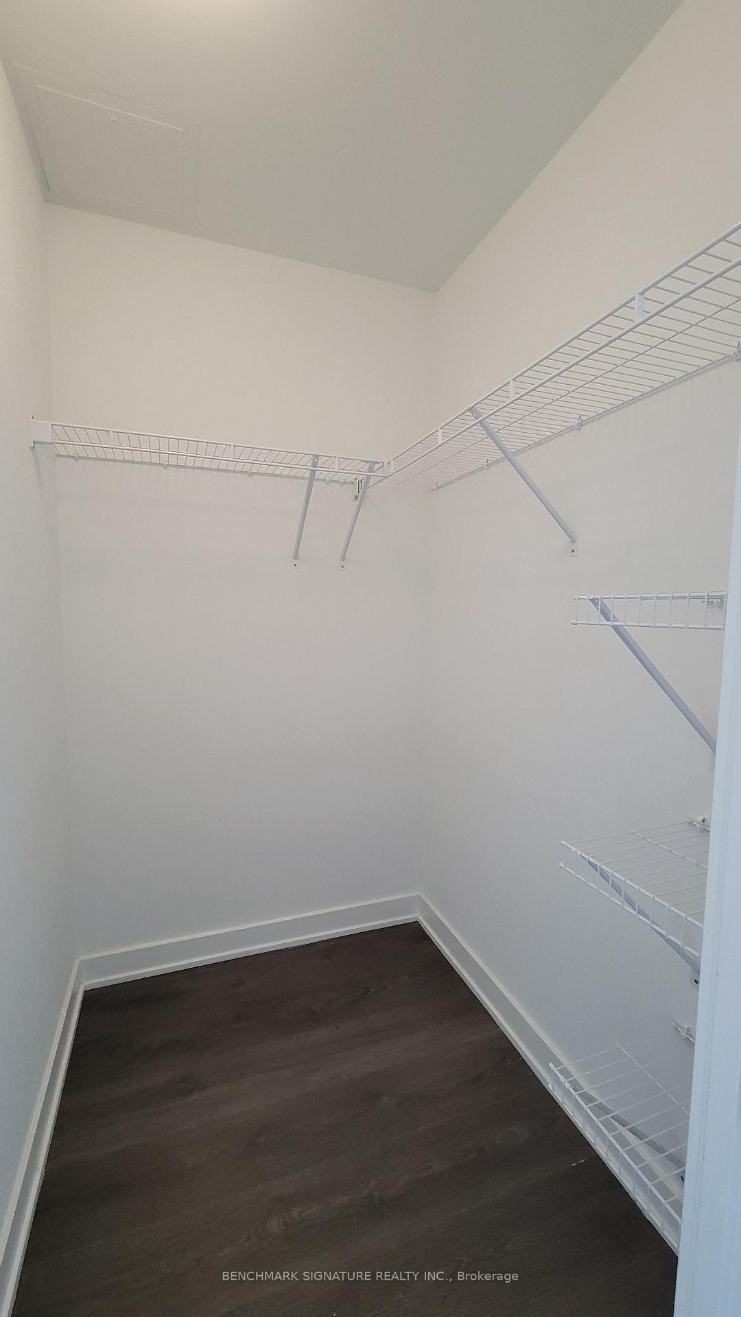Photo 8 of Unit 1607, 85 Oneida Crescent, Richmond Hill, Langstaff — HOMEH