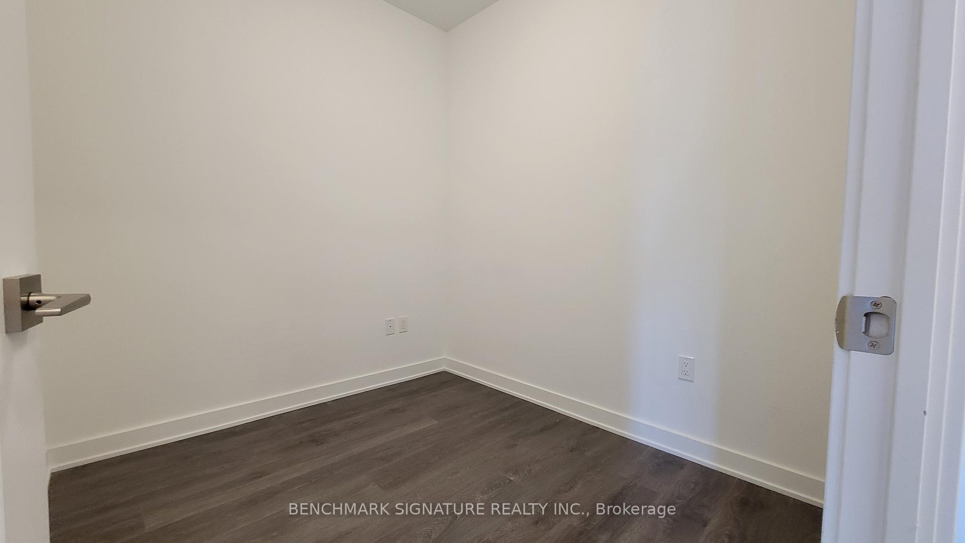 Photo 9 of Unit 1607, 85 Oneida Crescent, Richmond Hill, Langstaff — HOMEH