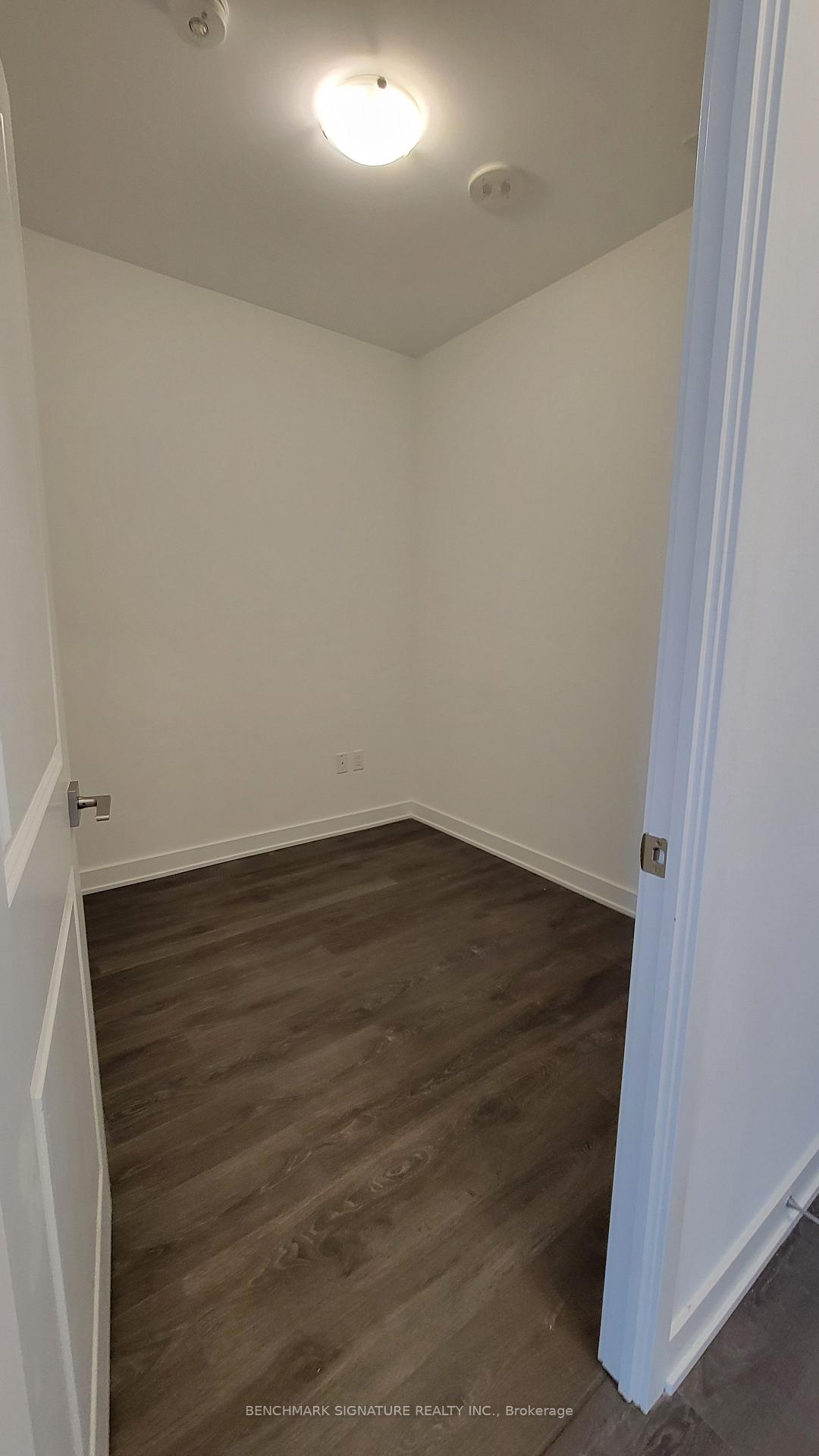 Photo 13 of Unit 1607, 85 Oneida Crescent, Richmond Hill, Langstaff — HOMEH