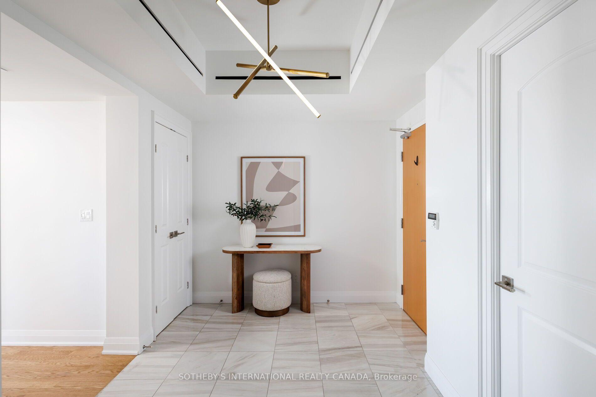 Photo 4 of Unit 1004, 1 Bedford Road, Toronto, The Annex — HOMEH