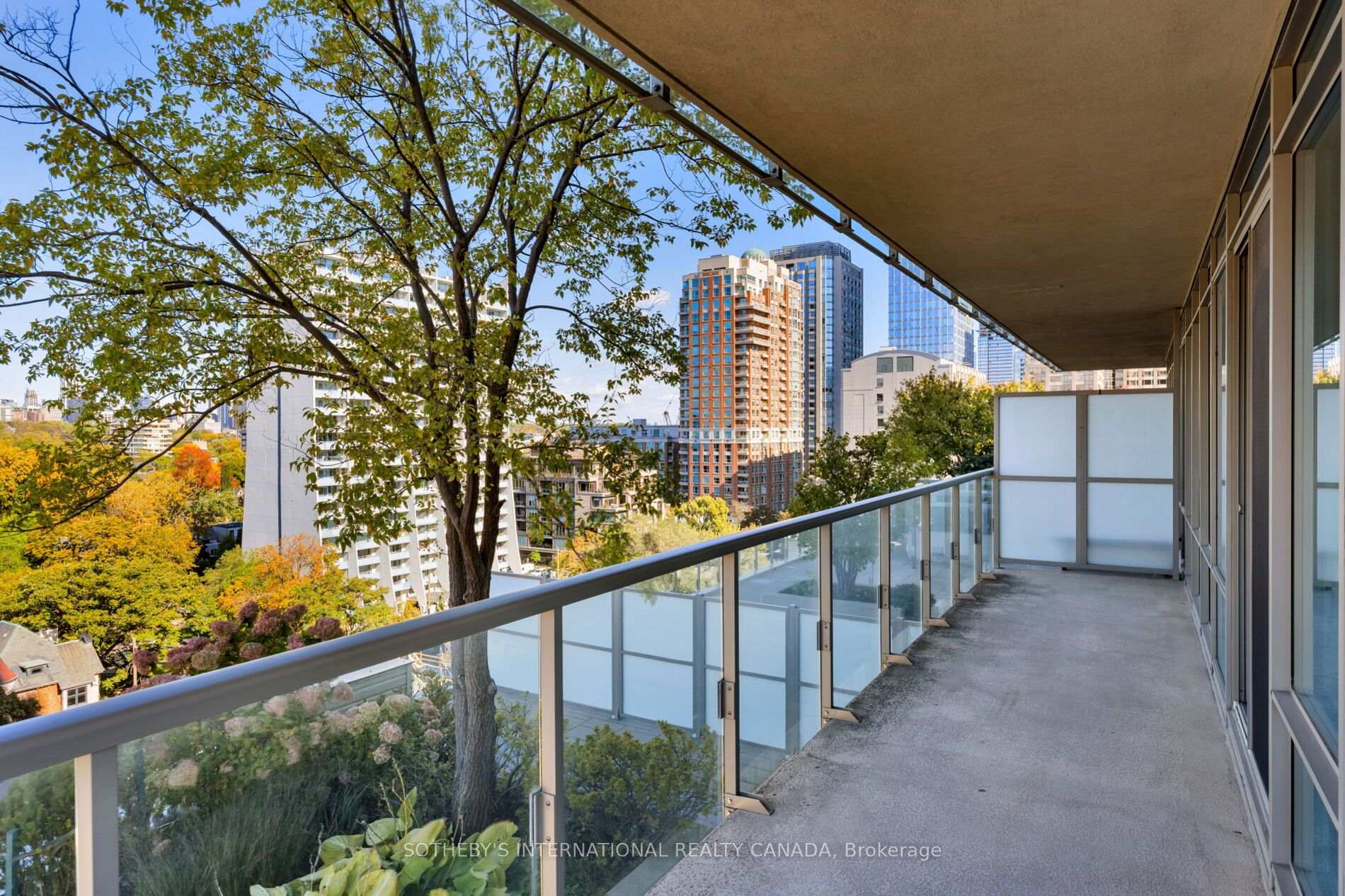 Photo 18 of Unit 1004, 1 Bedford Road, Toronto, The Annex — HOMEH