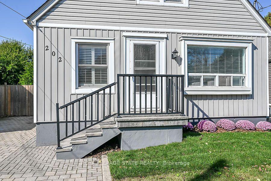 Photo 4 of 202 East 26th Street, Hamilton, Eastmount — HOMEH