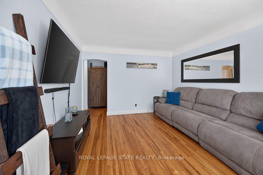 Photo 6 of 202 East 26th Street, Hamilton, Eastmount — HOMEH