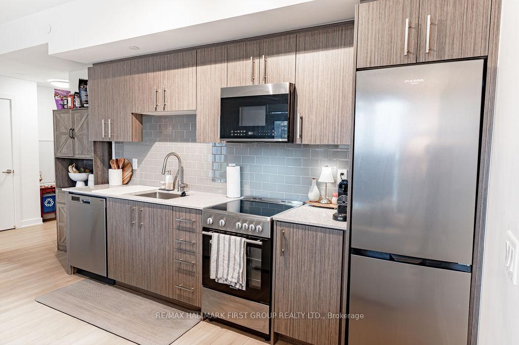 Photo 9 of Unit 610, 25 Wellington Street, Kitchener, KW Hospital — HOMEH