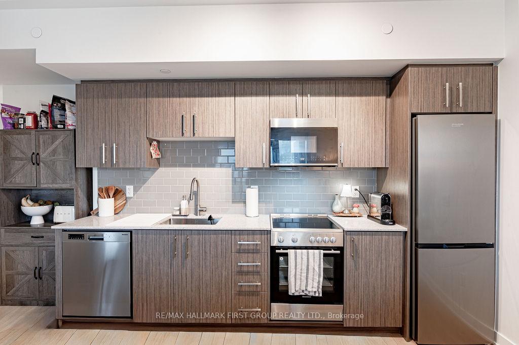 Photo 10 of Unit 610, 25 Wellington Street, Kitchener, KW Hospital — HOMEH