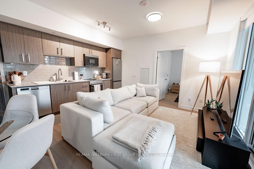 Photo 11 of Unit 610, 25 Wellington Street, Kitchener, KW Hospital — HOMEH