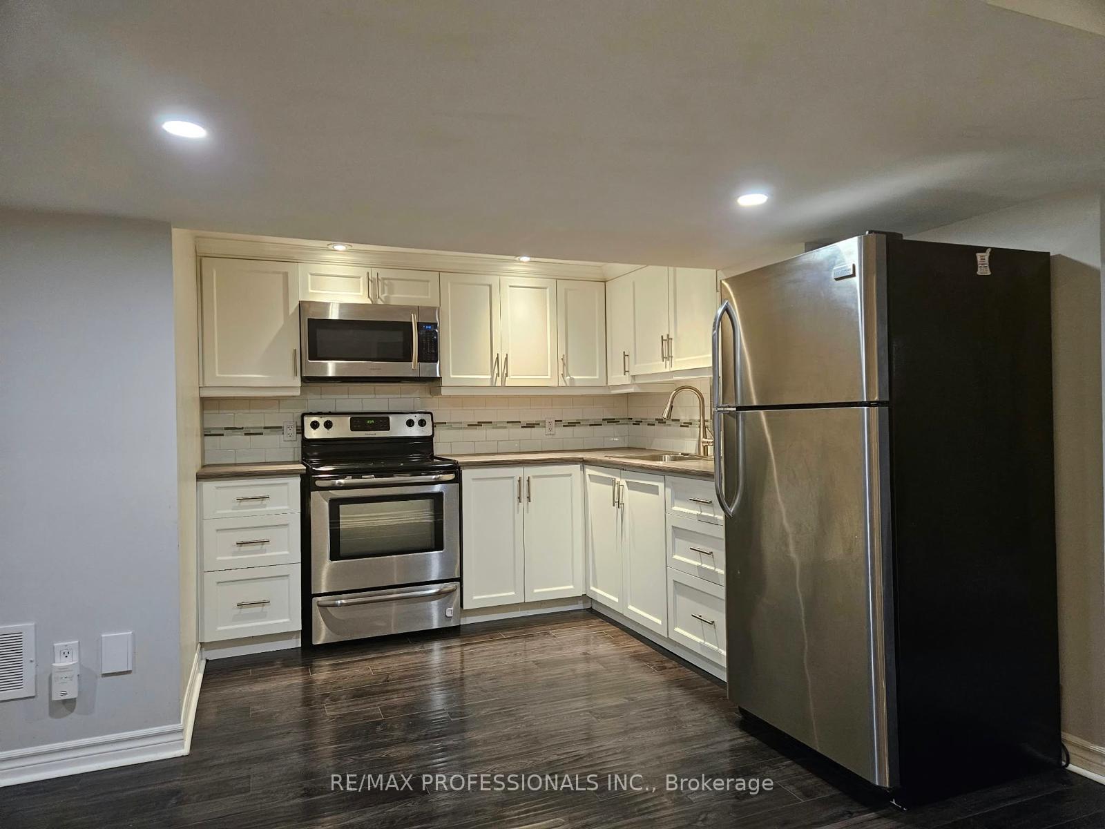 Photo 4 of Unit BSMT, 38 Wheatfield Road, Etobicoke, Mimico — HOMEH