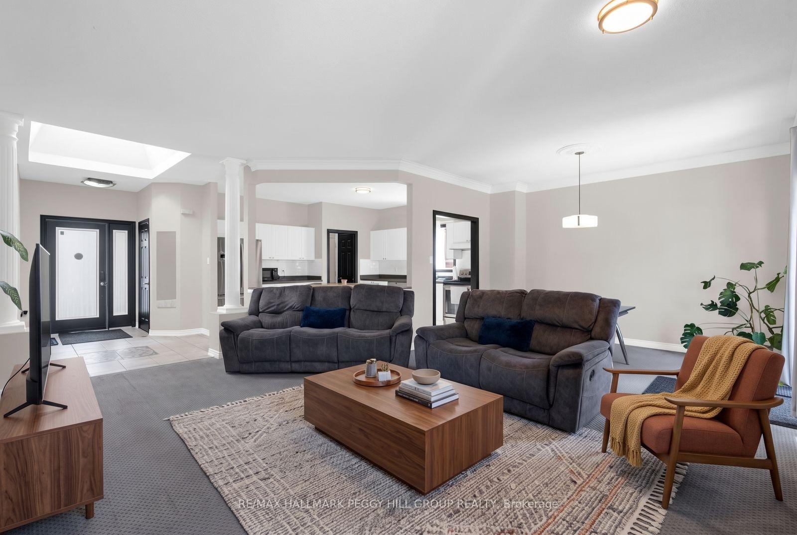 Photo 4 of 184 Golden Meadow Road, Barrie, Bayshore — HOMEH