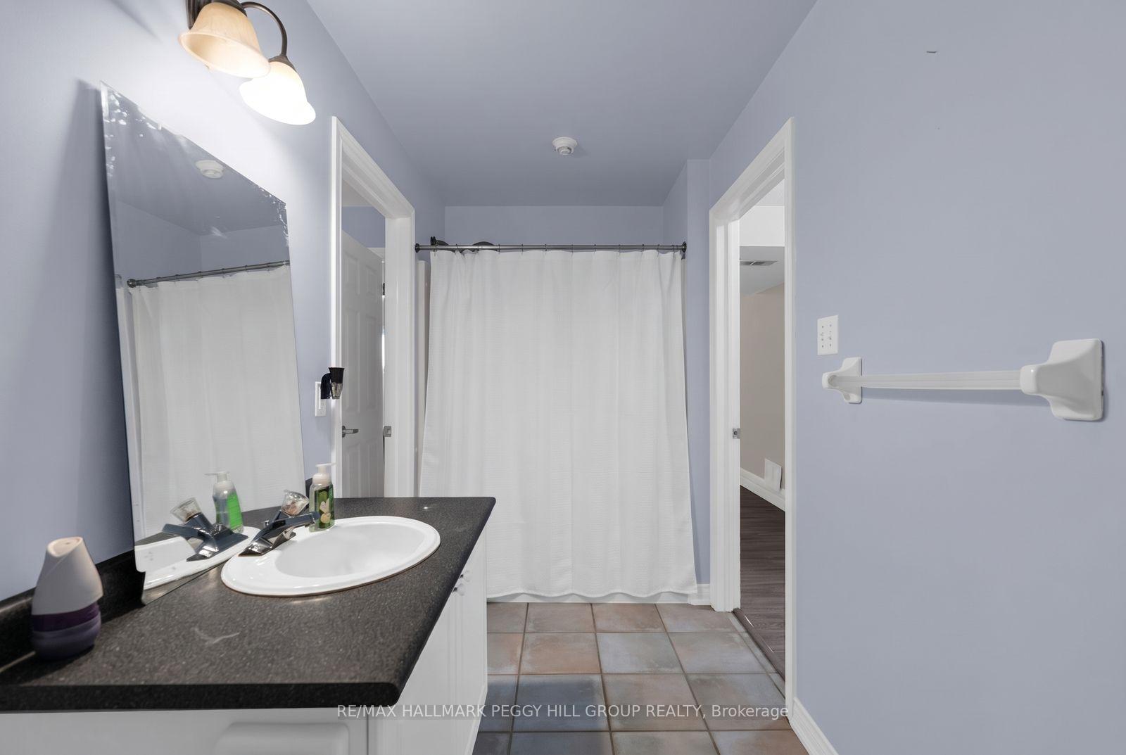Photo 12 of 184 Golden Meadow Road, Barrie, Bayshore — HOMEH