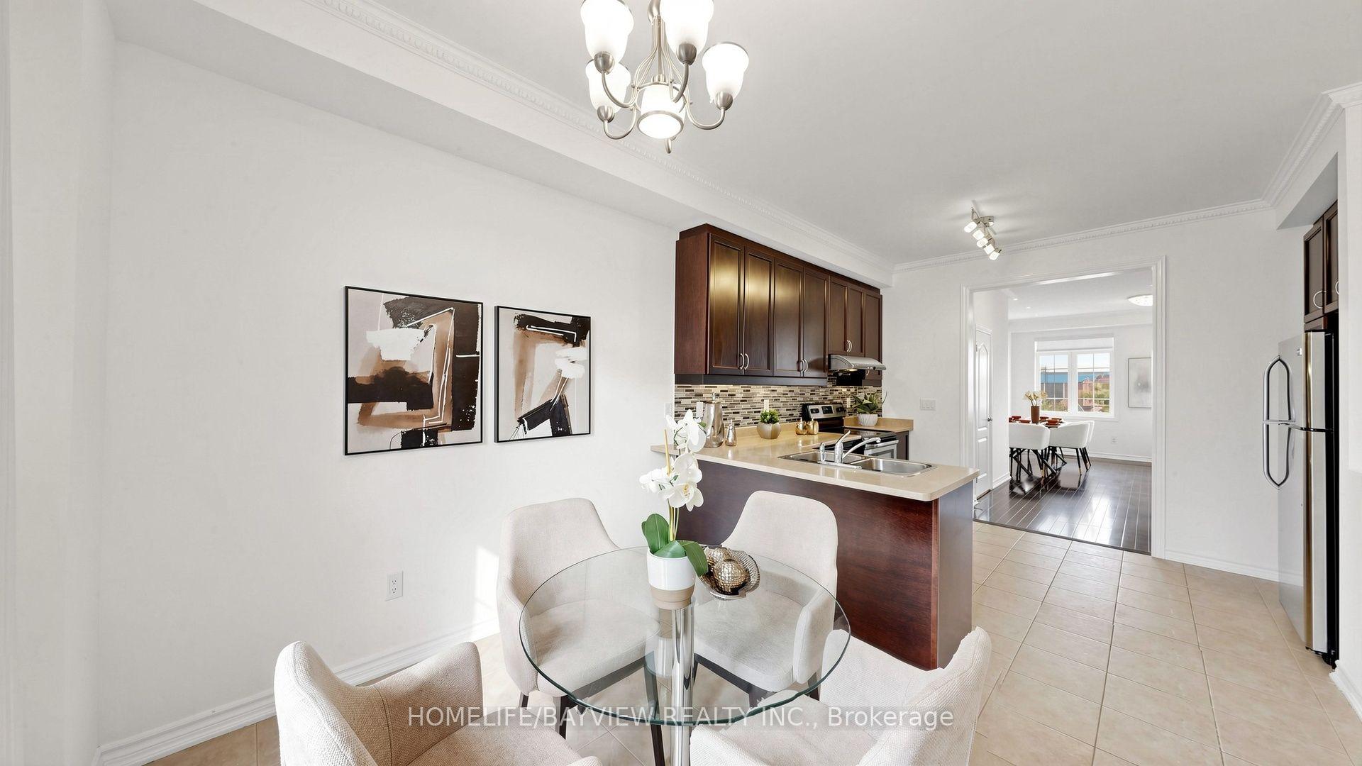 Photo 6 of 10981 Woodbine Avenue, Markham, Victoria Square — HOMEH